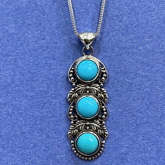 Arizona Sleeping Beauty Turquoise Sterling Silver Trilogy Pendant Neckla… - Picture 3 of 14